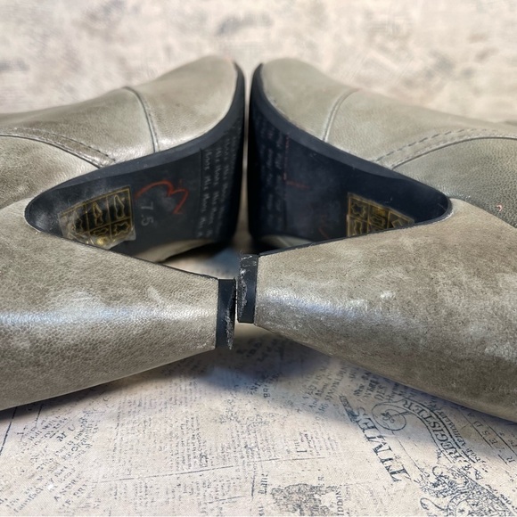 Miz Mooz Women's Shelley Boots - Picture 9 of 13